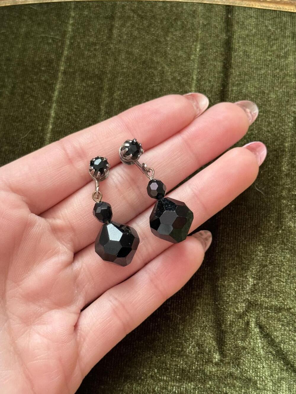 Vintage Art Deco Glass dangle pierced earrings